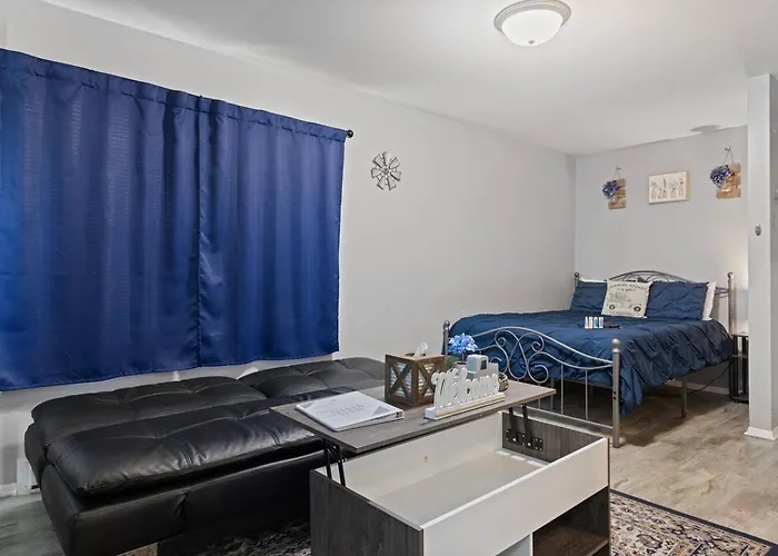 Rustic/sleeps 2/ext Discnt/free Wi-fi&parking Apartment Aurora